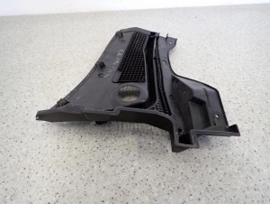 MITSUBISHI GRANDIS 03- PODSZYBIE LEWE PLASTIKOWE 6/6 MINIATURA