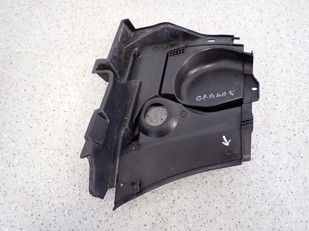 MITSUBISHI GRANDIS 03- PODSZYBIE PRAWE PLASTIKOWE 4/6