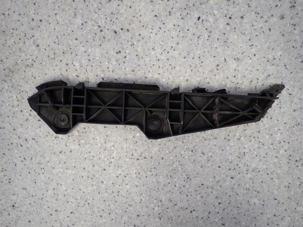 TOYOTA COROLLA E12 HB 03-07 ŚLIZG ZDERZAKA TYLNY PRAWY 1/10