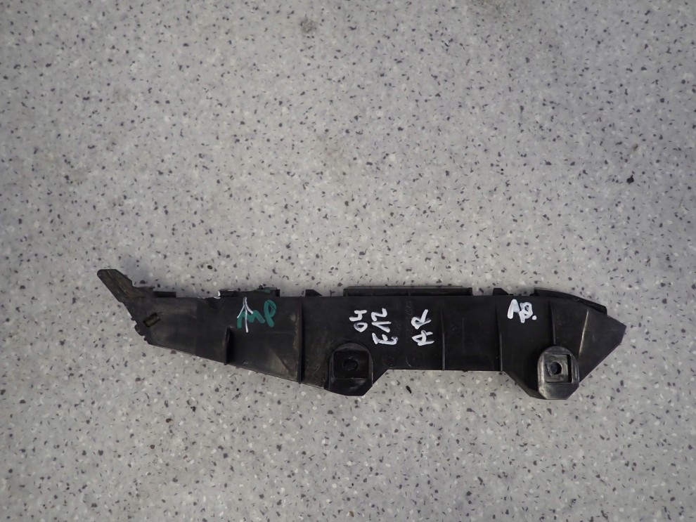 TOYOTA COROLLA E12 HB 03-07 ŚLIZG ZDERZAKA TYLNY PRAWY 6/10