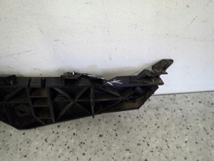 TOYOTA COROLLA E12 HB 03-07 ŚLIZG ZDERZAKA TYLNY PRAWY 5/10 MINIATURA