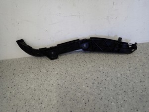 TOYOTA COROLLA VERSO 04-07 ŚLIZG TYLNY PRAWY NA BŁOTNIK 4/8 MINIATURA