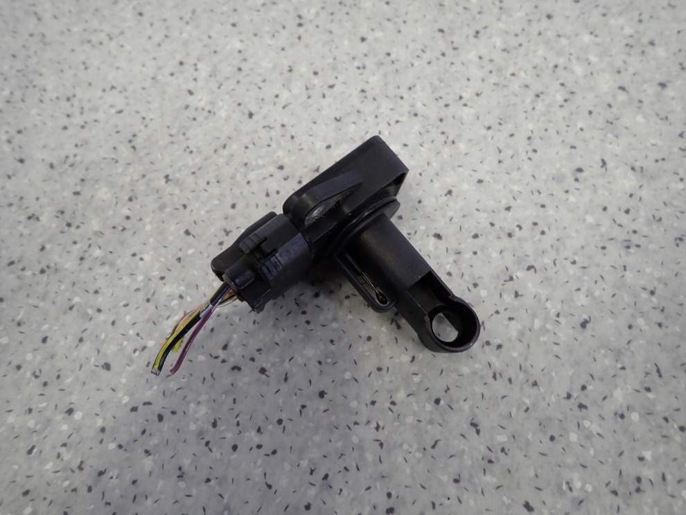 TOYOTA YARIS I FR 1.4 D4D 99-05 PRZEPŁYWOMIERZ POWIETRZA 1/7