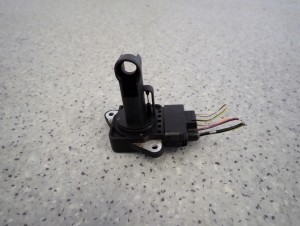 TOYOTA YARIS I FR 1.4 D4D 99-05 PRZEPŁYWOMIERZ POWIETRZA 2/7 MINIATURA