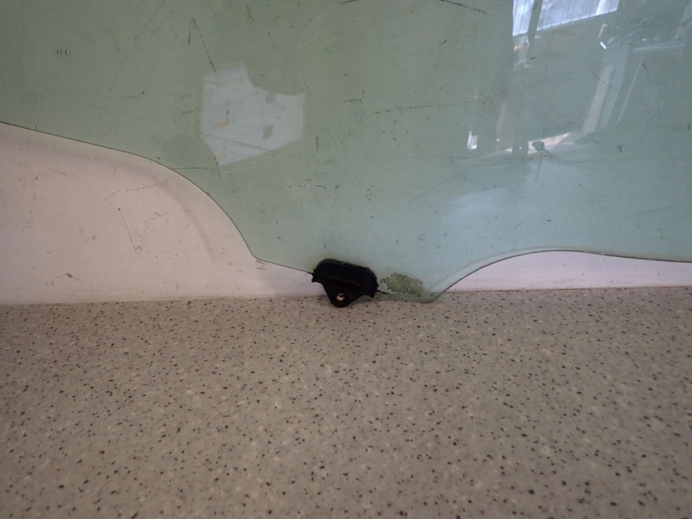 KIA VENGA 09- SZYBA DRZWI TYLNA PRAWA 4/4