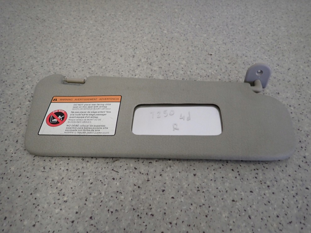 CHEVROLET AVEO T250 DASZEK PRZECIWSŁONECZNY PRAWY 2/6