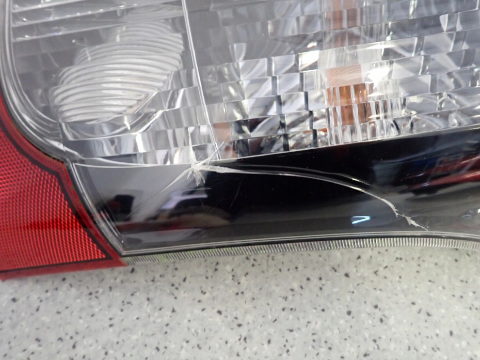 MITSUBISHI GRANDIS 03-11 LAMPA TYLNA PRAWA EUROPA 4/13