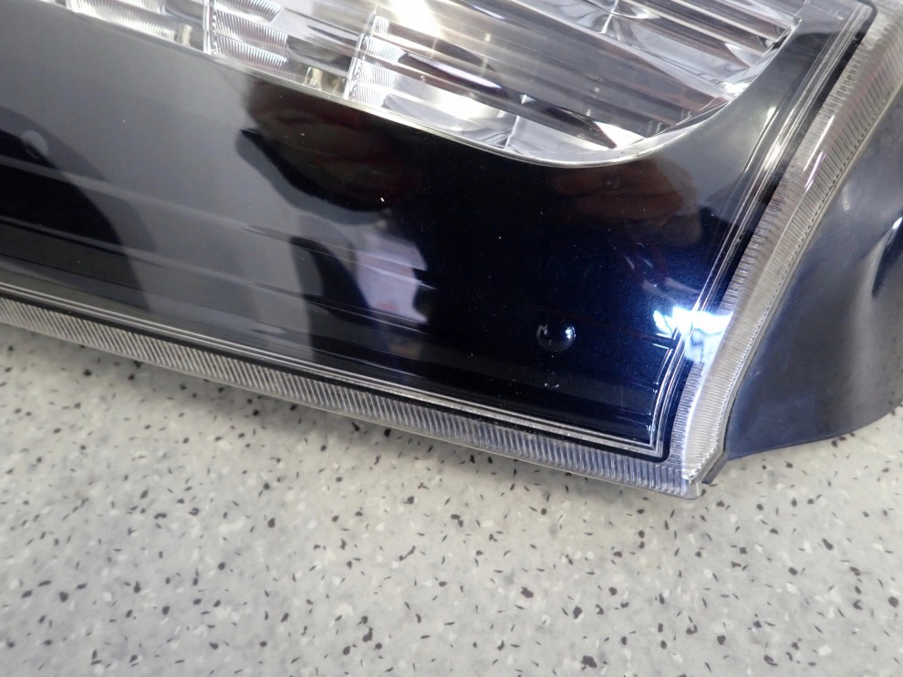 MITSUBISHI GRANDIS 03-11 LAMPA TYLNA PRAWA EUROPA 12/13