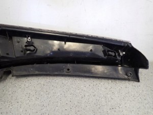 MITSUBISHI GRANDIS 03-11 LAMPA TYLNA PRAWA EUROPA 9/13 MINIATURA