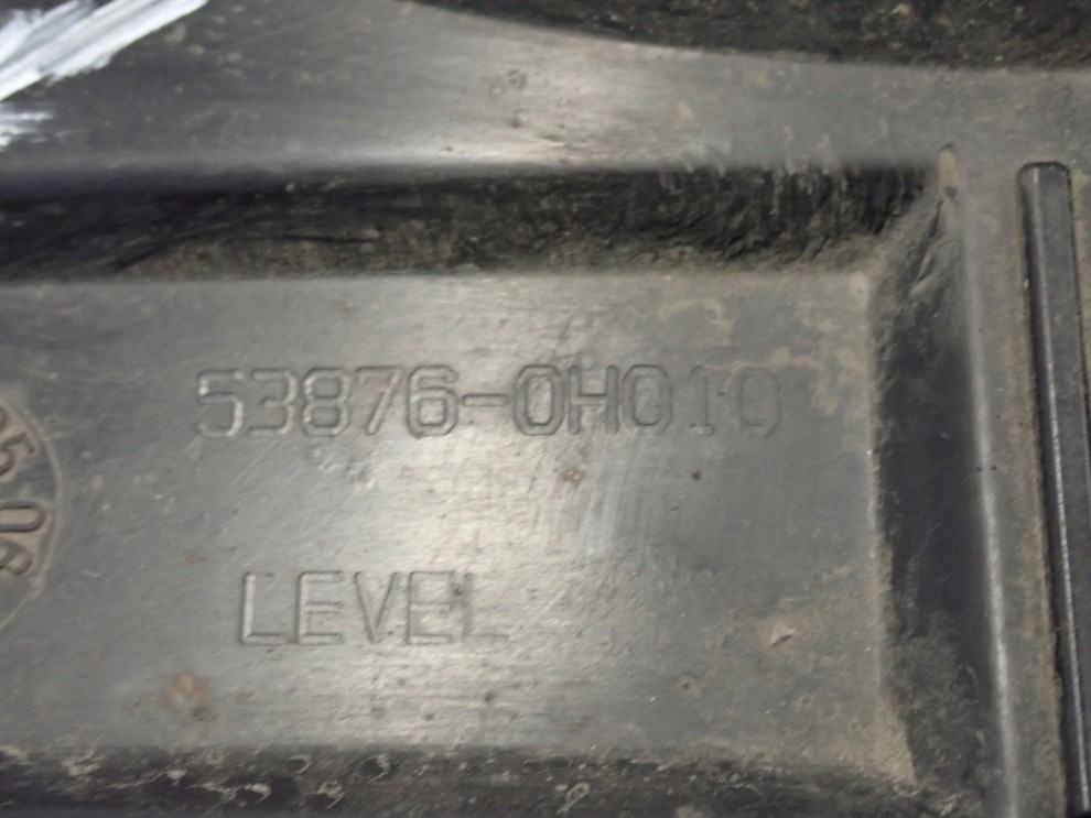 TOYOTA AYGO 06-12 NADKOLE PRZEDNIE LEWE 7/8