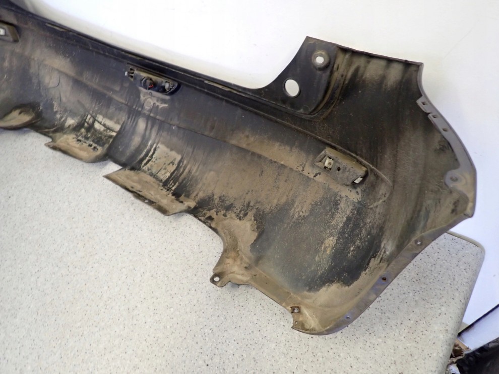 NISSAN NOTE E11 06-09 ZDERZAK TYLNY B52 12/13