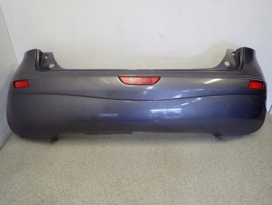 NISSAN NOTE E11 06-09 ZDERZAK TYLNY B52