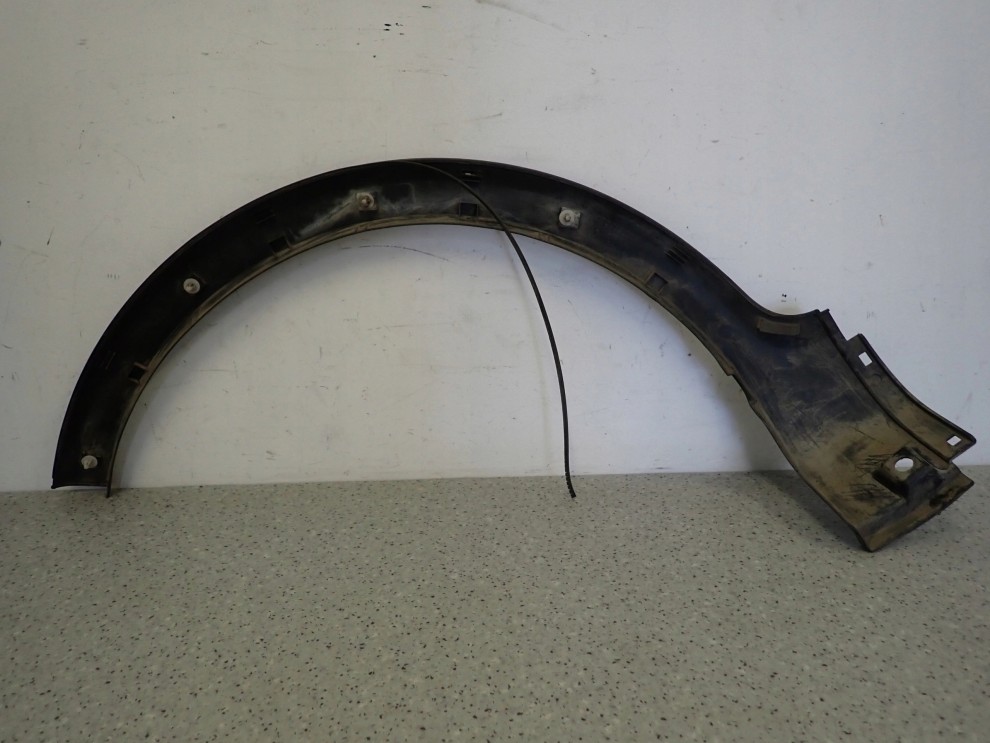 SUZUKI SX4 06-12 LISTWA BŁOTNIKA TYLNA LEWA 4/7