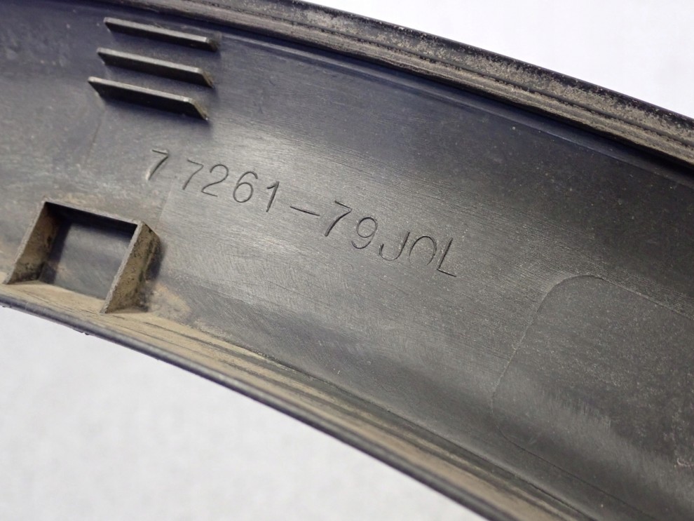SUZUKI SX4 06-12 LISTWA BŁOTNIKA TYLNA LEWA 7/7