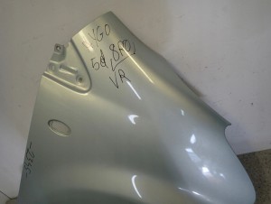 TOYOTA AYGO 05-12 BŁOTNIK PRZEDNI PRAWY 8R0 3/13 MINIATURA