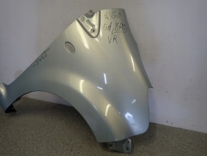 TOYOTA AYGO 05-12 BŁOTNIK PRZEDNI PRAWY 8R0 4/13 MINIATURA