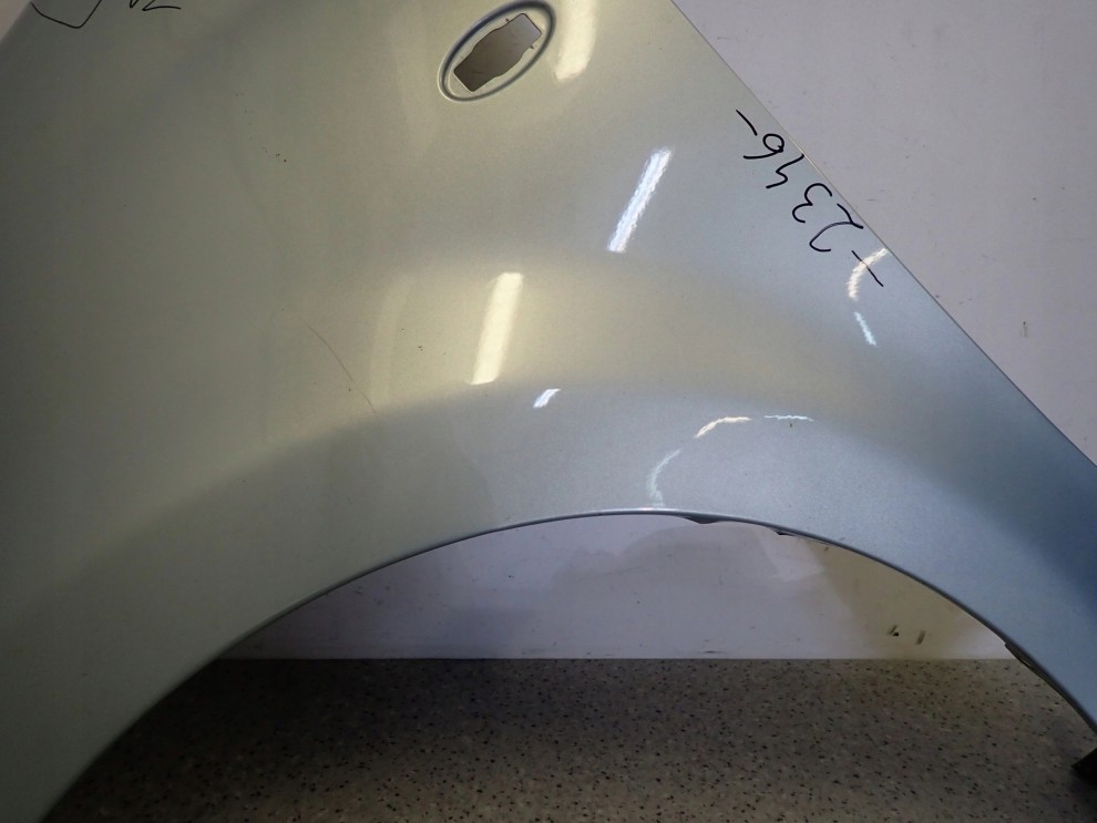 TOYOTA AYGO 05-12 BŁOTNIK PRZEDNI LEWY 8R0 9/10