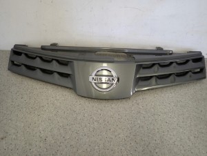 NISSAN NOTE 06-09 ATRAPA ZDERZAKA GRILL 1/6 MINIATURA