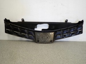 NISSAN NOTE 06-09 ATRAPA ZDERZAKA GRILL 6/6 MINIATURA