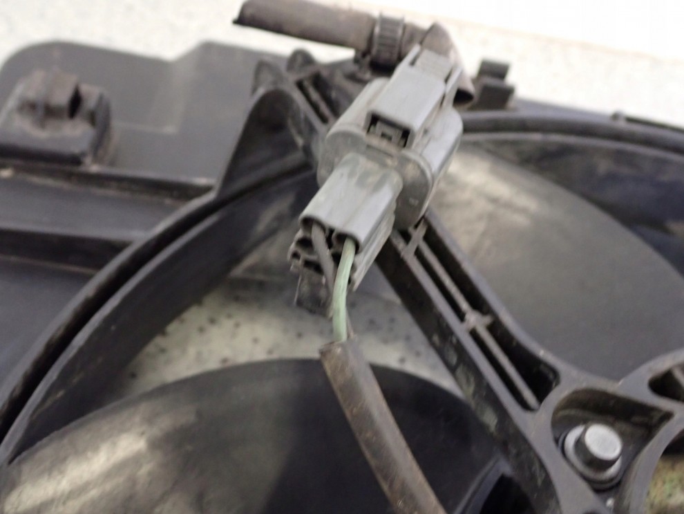 MITSUBISHI COLT CZ3 04- WENTYLATOR CHŁODNICY 2 PINOWY 8/8