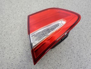 KIA RIO III 11-14 LAMPA TYLNA PRAWA WEWNĘTRZNA W KLAPE EUROPA 2/5 MINIATURA