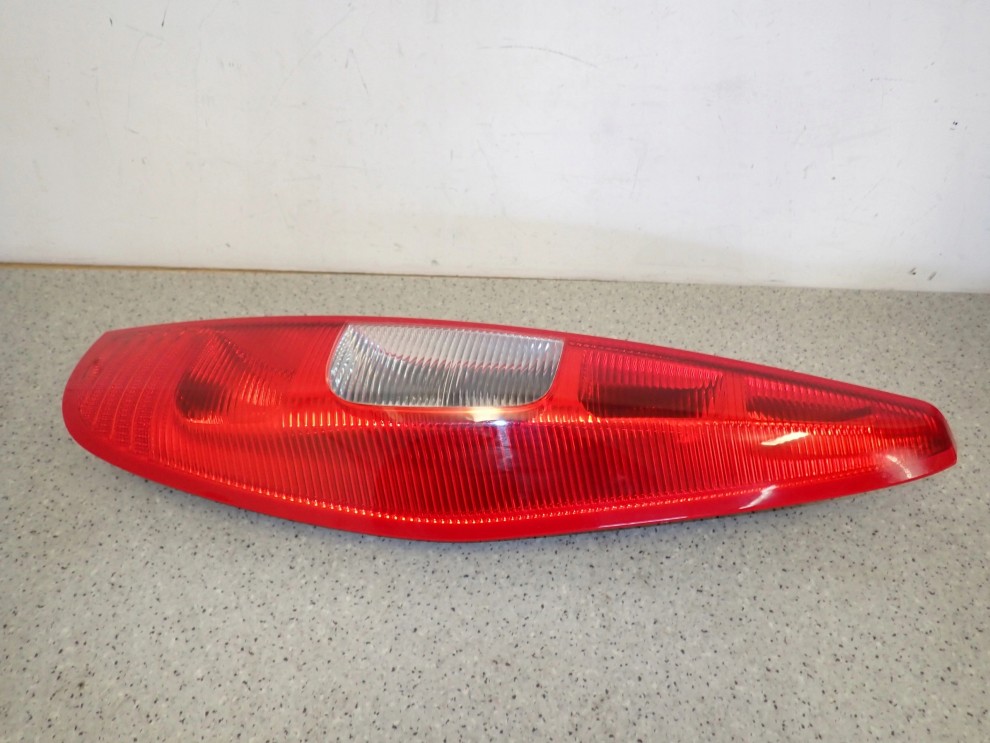 MITSUBISHI COLT CZ5 5d 04-06 LAMPA TYLNA PRAWA 1/8