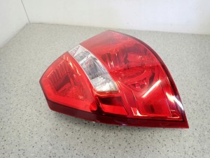 CHEVROLET AVEO T250 4D 07- LAMPA TYLNA LEWA 5/8 MINIATURA