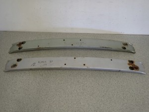 TOYOTA YARIS I 99-05 BELKA ZDERZAKA PRZEDNIEGO PRZÓD 4/5 MINIATURA