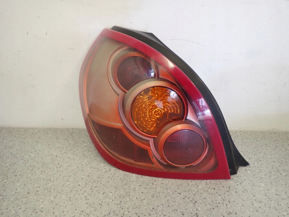 NISSAN ALMERA N16 HB 03-06 LAMPA TYLNA LEWA TYŁ 1/11