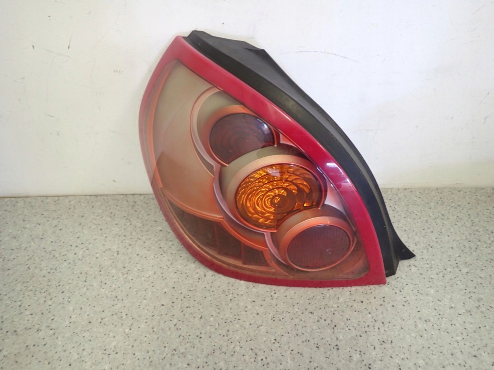 NISSAN ALMERA N16 HB 03-06 LAMPA TYLNA LEWA TYŁ 2/11