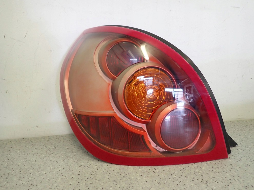 NISSAN ALMERA N16 HB 03-06 LAMPA TYLNA LEWA TYŁ 3/11