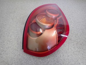 NISSAN ALMERA N16 HB 03-06 LAMPA TYLNA LEWA TYŁ 7/11 MINIATURA