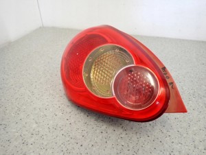 TOYOTA AYGO 06-09 LAMPA TYLNA PRAWA 3/7 MINIATURA