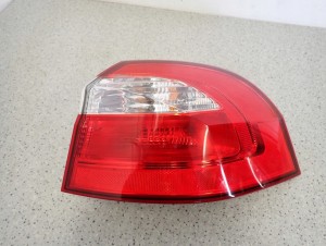 KIA RIO III 11-14 LAMPA TYLNA PRAWA EUROPA 4/8 MINIATURA