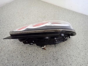 TOYOTA AYGO LIFT 10-12 LAMPA TYLNA LEWA 7/10 MINIATURA