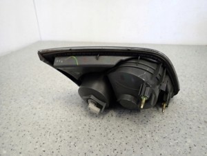 MAZDA 6 5d 02-05 LAMPA WEWNĘTRZNA TYLNA PRAWA W KLAPĘ 4/5 MINIATURA