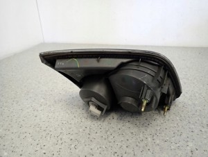 MAZDA 6 5d 02-05 LAMPA WEWNĘTRZNA TYLNA PRAWA W KLAPĘ 5/5 MINIATURA