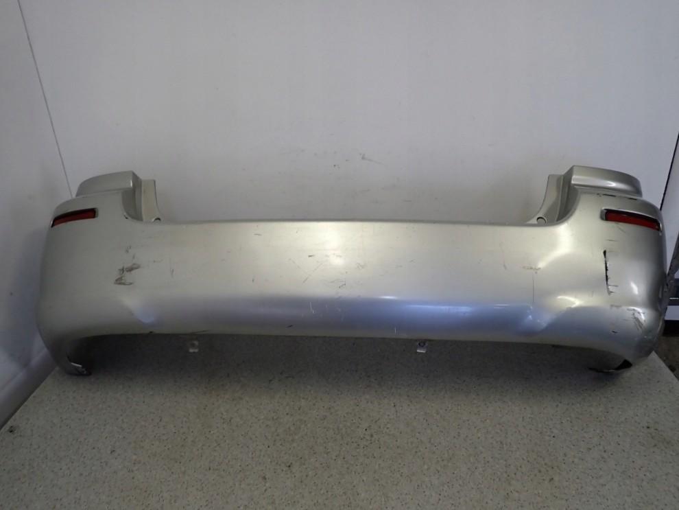 TOYOTA COROLLA VERSO 04- ZDERZAK TYLNY 1C0 1/15