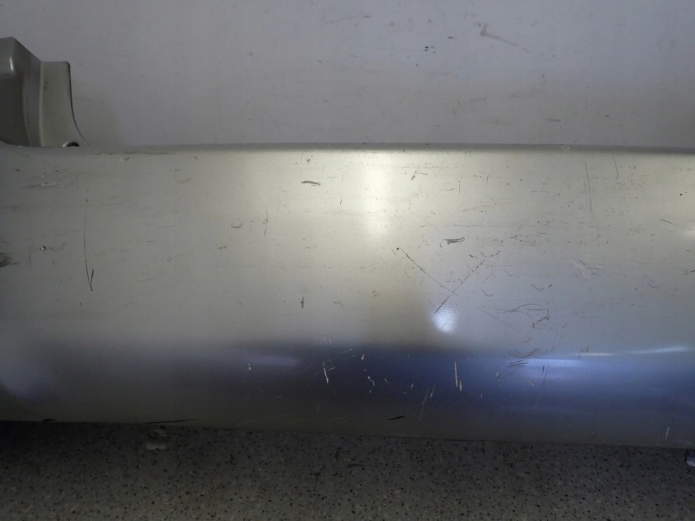 TOYOTA COROLLA VERSO 04- ZDERZAK TYLNY 1C0 6/15