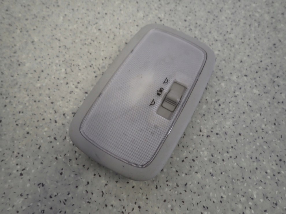 KIA RIO III HB 11-14 LAMPKA OŚWIETLENIA KABINY TYLNA 3/5