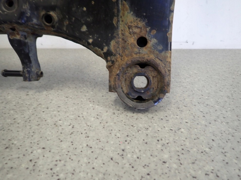 KIA CEED 06-12 BELKA ZAWIESZENIA PRZEDNIEGO SANKI 8/14