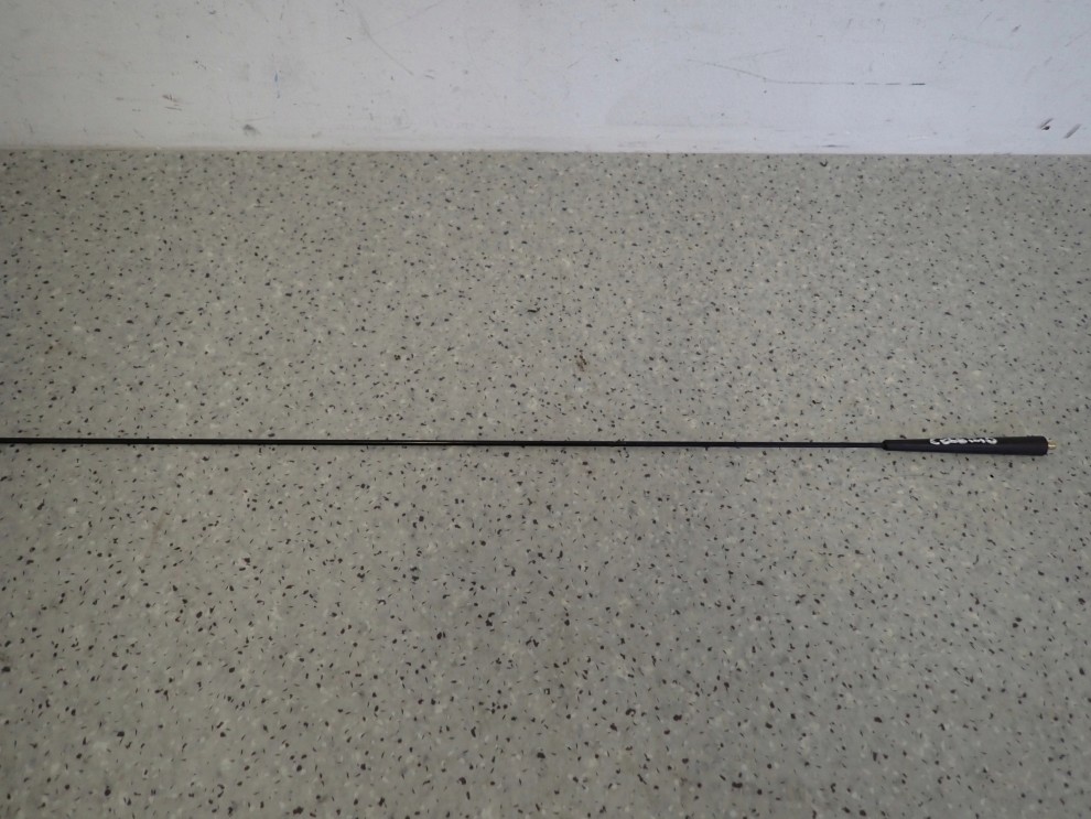 SUZUKI CELERIO 14-19 ANTENA DACHOWA 1/5