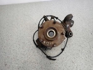 NISSAN PRIMERA P12 02-07 ZWROTNICA PRZEDNIA PRAWA