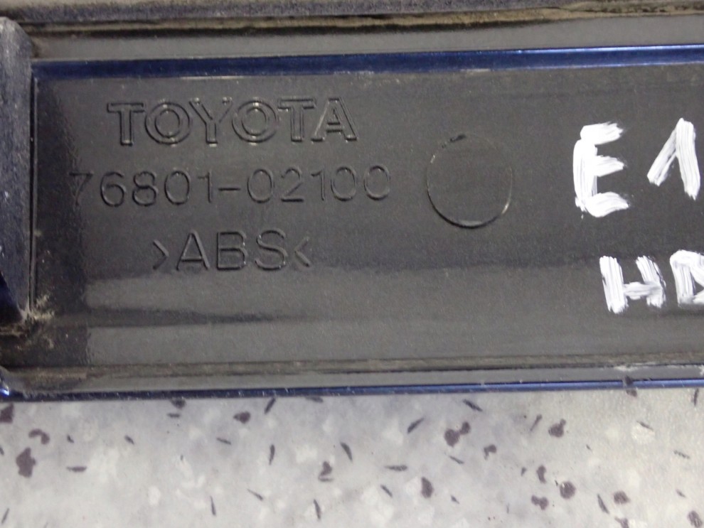 TOYOTA COROLLA E12 HB 02- LISTWA KLAPY TYLNEJ BLENDA 7/7