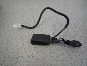 KIA RIO III HB 11-14 ZAPINKA PASA BEZPIECZEŃSTWA PRZEDNIA LEWA EUROPA 3/5 MINIATURA