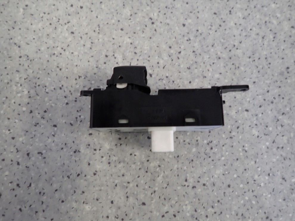 KIA RIO III HB 11-14 PANEL SZYB PRZEDNI LEWY 2 SZYBY 6/7