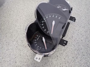 KIA RIO III 11-14 LICZNIK ZEGARY EUROPA 3/9 MINIATURA