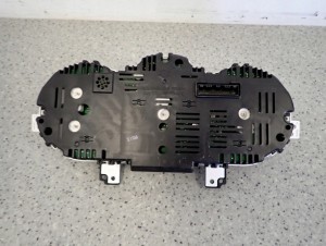 KIA RIO III 11-14 LICZNIK ZEGARY EUROPA 7/9 MINIATURA