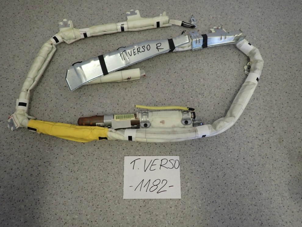 TOYOTA VERSO 09-13 KURTYNA PRAWA 1/2