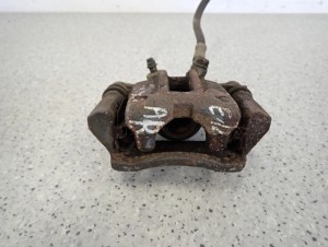 TOYOTA COROLLA E12 SB 02-07 ZACISK HAMULCOWY TYLNY PRAWY 3/6 MINIATURA